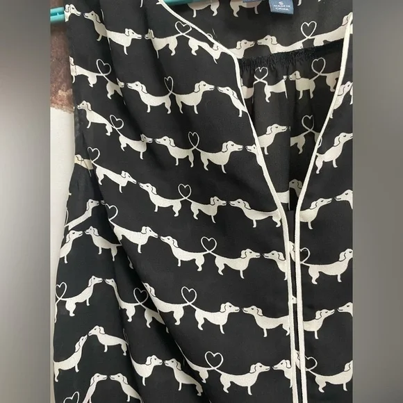 Small ModCloth top​​​​​​​​ - Picture 6 of 7